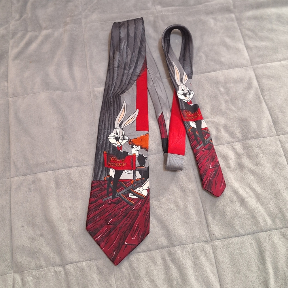 Vintage 1992 Looney Tunes Bugs Bunny Director Tie